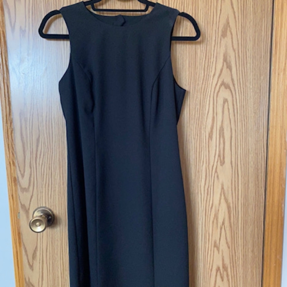 Petite Black cocktail dress size 6
